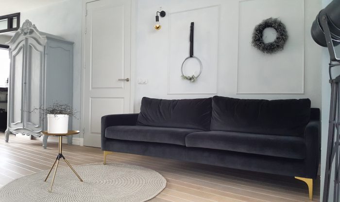 Reinig de vloer Gewoon Jurassic Park Donkere sofa – House-Proud, Styling & Interieur